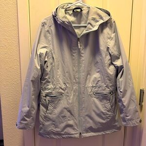 EUC Women’s Natural Reflections hooded rain jacket size Medium